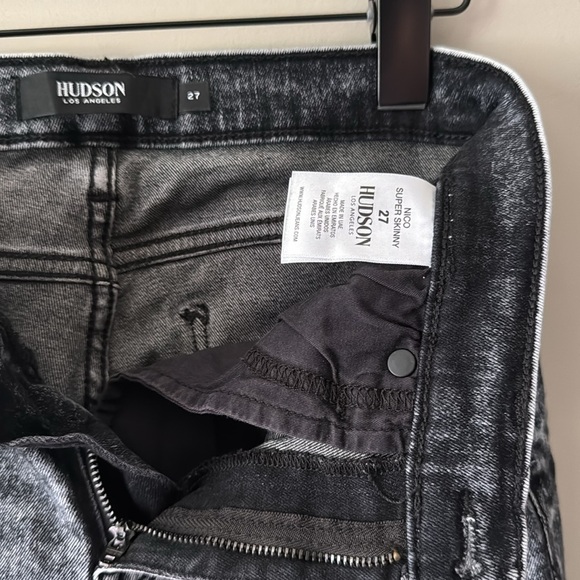 HUDSON JEANS NICO SUPER SKINNY BLACK ACID WASH SIZE 27 - Picture 7 of 9